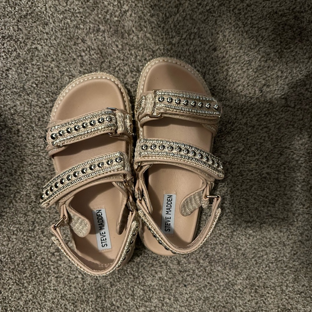 Steve Madden Bigmona Sandals